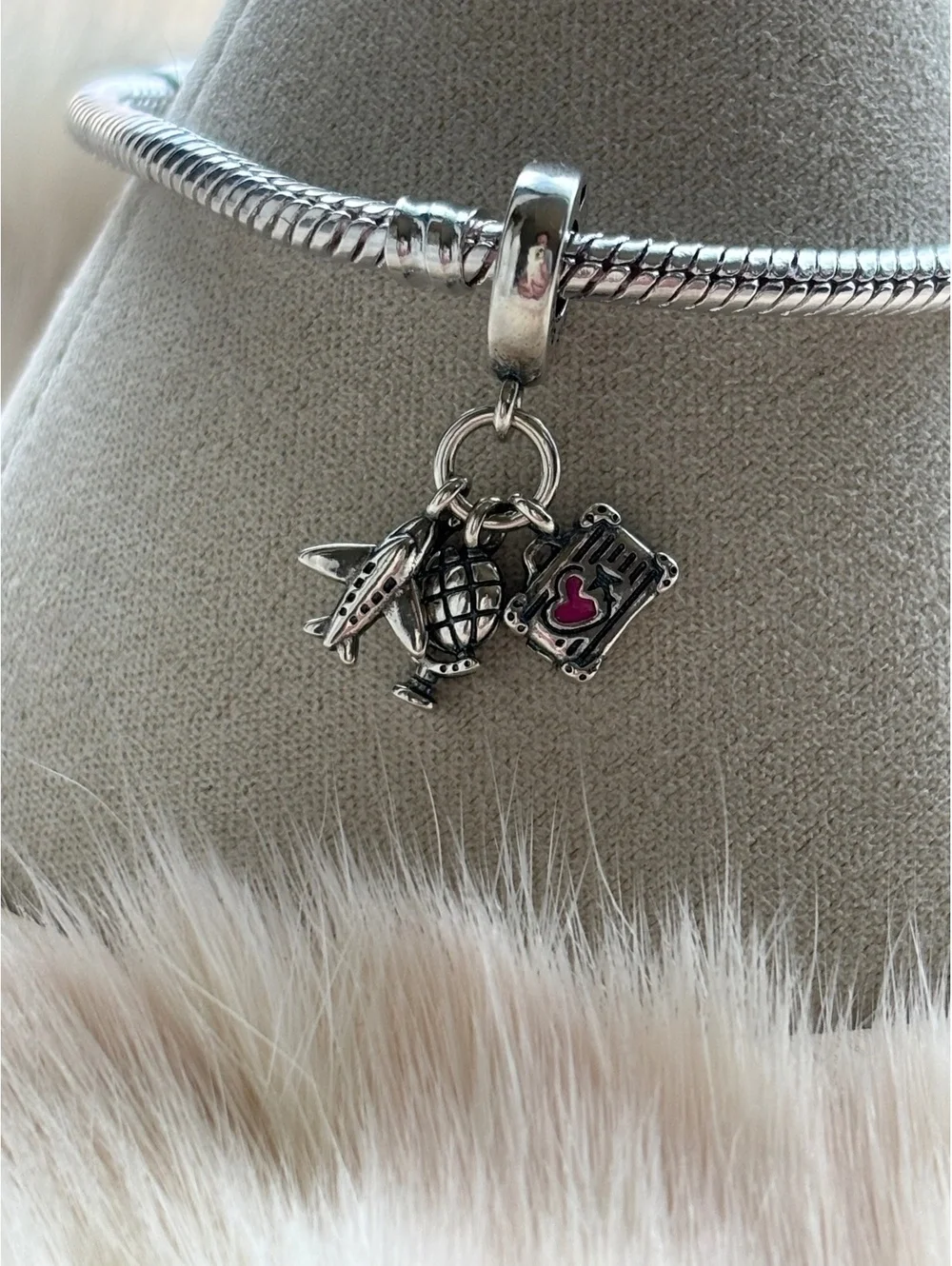 Pandora Unforgettable Moments Travel Charm Bracelet Silver